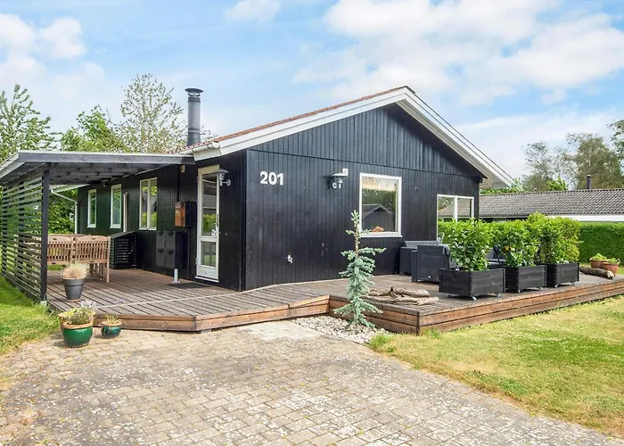 6 Person In Juelsminde